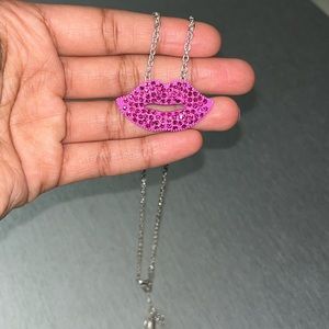 Pink kiss necklace